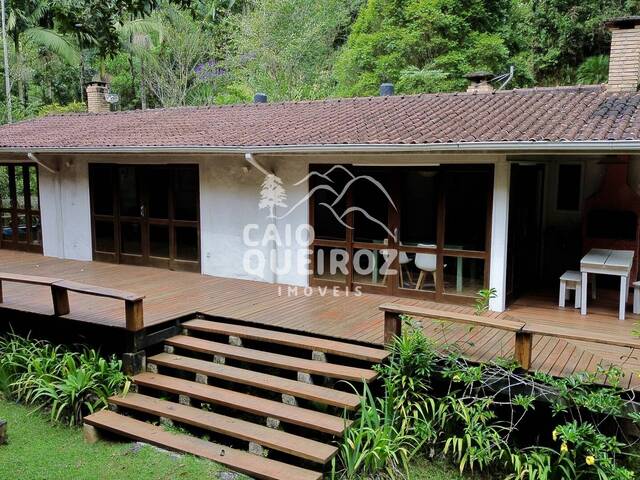 Venda em Santa Cruz (S.F. Xavier) - São José dos Campos