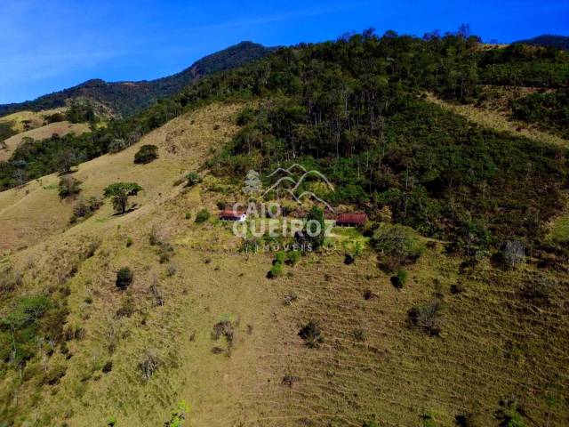 Venda em Pedra Vermelha (S.F. Xavier) - São José dos Campos